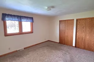 201 S Willow St, Westphalia, MI 48894 - Photo 22