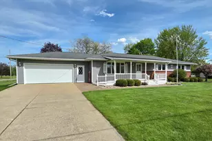 201 S Willow St, Westphalia, MI 48894 - Photo 4