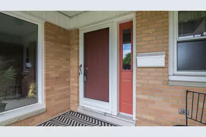 415 Linden Court, Saline, MI 48176 - Photo 2