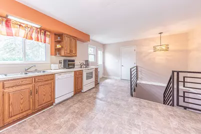 415 Linden Court, Saline, MI 48176 - Photo 4
