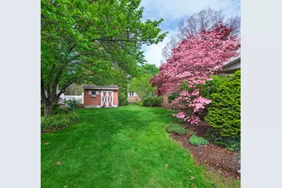 2676 Lake Bluff Terrace, Saint Joseph, MI 49085 - Photo 8