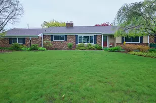 2676 Lake Bluff Terrace, Saint Joseph, MI 49085 - Photo 4