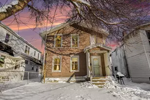 904 College Ave NE, Grand Rapids, MI 49503 - Photo 2
