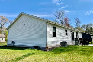3673 Waalkes St, Norton Shores, MI 49444 - Photo 8