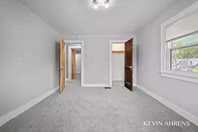 1862 Kalamazoo Avenue SE, Grand Rapids, MI 49507 - Photo 16