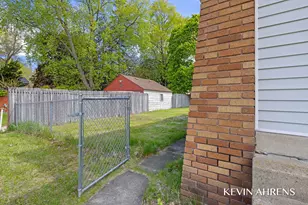 1862 Kalamazoo Ave SE, Grand Rapids, MI 49507 - Photo 28