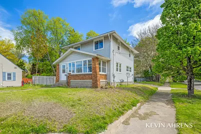 1862 Kalamazoo Avenue SE, Grand Rapids, MI 49507 - Photo 2
