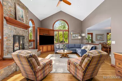 1427 Spaulding Avenue SE, Grand Rapids, MI 49546 - Photo 8