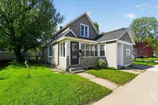 226 Ann St NE, Grand Rapids, MI 49505 - Photo 2
