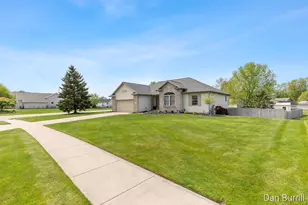 5909 Simon Dr SW, Wyoming, MI 49418 - Photo 2