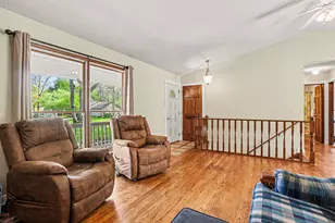 15868 Forest Side Dr, Grand Haven, MI 49417 - Photo 4