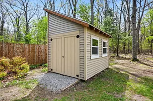 15868 Forest Side Dr, Grand Haven, MI 49417 - Photo 18