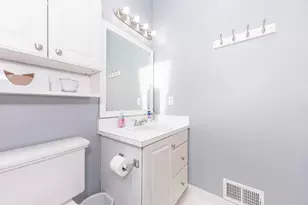7039 St Andrews Dr, Ypsilanti, MI 48197 - Photo 24