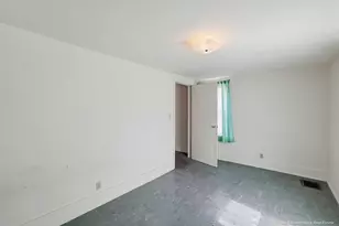 533 Fulton St, Grand Haven, MI 49417 - Photo 16