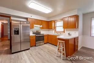 1705 Kendall St SE, Grand Rapids, MI 49508 - Photo 8