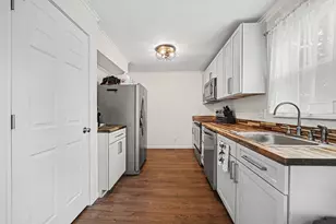 1441 Clarendon Ave, Niles, MI 49120 - Photo 8