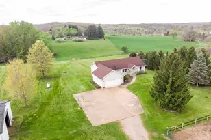 6520 Peckins Ln, Manchester, MI 48158 - Photo 10