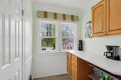619 Homecrest Avenue, Kalamazoo, MI 49001 - Photo 10