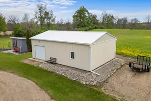 2922 S Hillsdale Rd, Hillsdale, MI 49242 - Photo 8