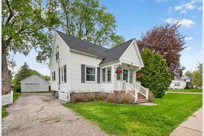 348 N State Street, Zeeland, MI 49464 - Photo 4