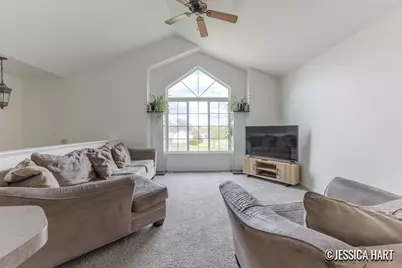 321 Pioneer Trail NE, Cedar Springs, MI 49319 - Photo 4