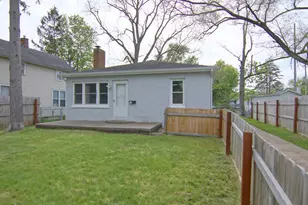 1220 Pearl St, Benton Harbor, MI 49022 - Photo 1