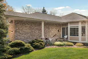 2166 Lamberton Creek Ln NE, Grand Rapids, MI 49505 - Photo 4
