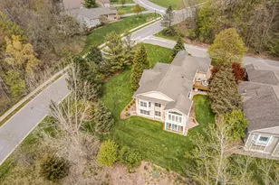 2166 Lamberton Creek Ln NE, Grand Rapids, MI 49505 - Photo 2
