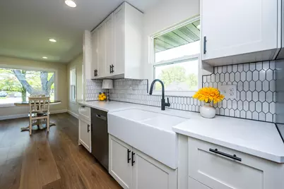1503 Langley Avenue, Saint Joseph, MI 49085 - Photo 12