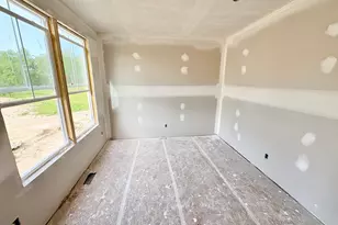 5859 Valley Point Dr SE, Caledonia, MI 49316 - Photo 4