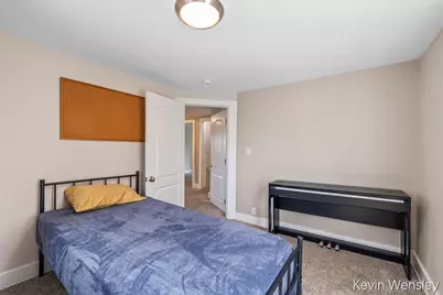 1312 Leonard Street NE, Grand Rapids, MI 49505 - Photo 18