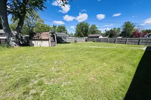 2523 Lake Shore Dr, Niles, MI 49120 - Photo 24