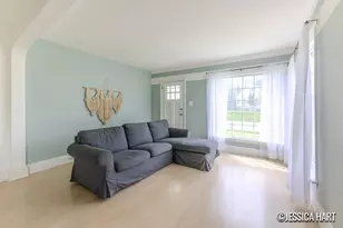 851 Hollywood St NE, Grand Rapids, MI 49505 - Photo 10