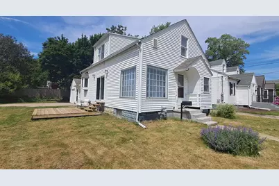 851 Hollywood Street NE, Grand Rapids, MI 49505 - Photo 1