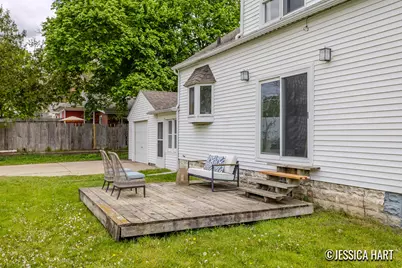 851 Hollywood Street NE, Grand Rapids, MI 49505 - Photo 4