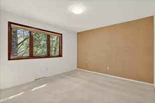 1308 Suncrest Dr NE, Grand Rapids, MI 49525 - Photo 28