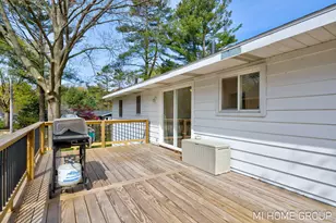 17160 5th St, Holland, MI 49424 - Photo 12