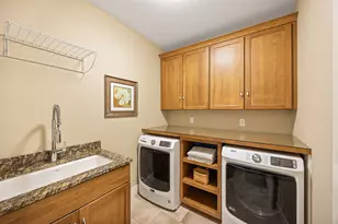 719 Golfview Dr, Douglas, MI 49406 - Photo 26