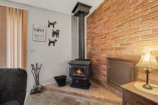 32633 Six Mile Rd, Livonia, MI 48152 - Photo 16