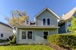 832 Sigsbee St SE, Grand Rapids, MI 49506 - Photo 2