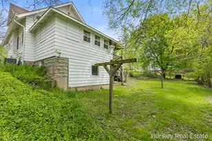 447 E Lincoln Ave, Ionia, MI 48846 - Photo 18