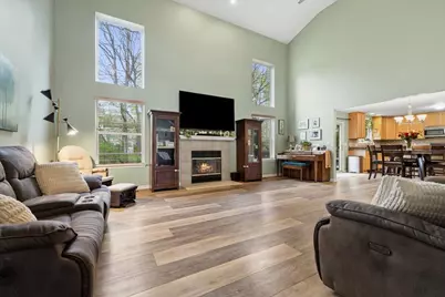 9783 Viewcrest Court, Howell, MI 48843 - Photo 8