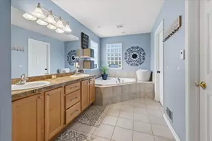 9783 Viewcrest Ct, Howell, MI 48843 - Photo 22