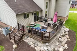 9783 Viewcrest Ct, Howell, MI 48843 - Photo 40