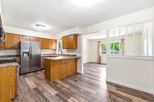 5829 Claremount St, Portage, MI 49024 - Photo 8
