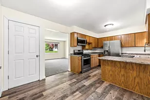 5829 Claremount St, Portage, MI 49024 - Photo 10