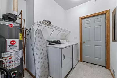 558 S Wythe Street, Pentwater, MI 49449 - Photo 18