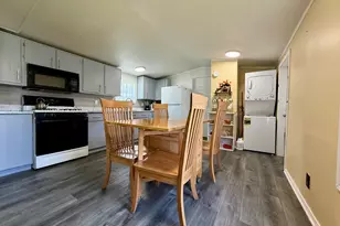333 E Lakewood Blvd, Holland, MI 49424 - Photo 4
