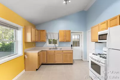 2610 Riley Avenue SW, Wyoming, MI 49509 - Photo 8