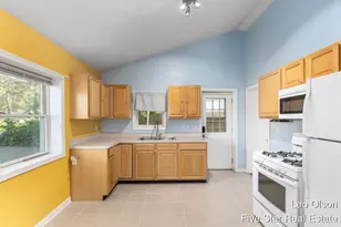 2610 Riley Ave SW, Wyoming, MI 49509 - Photo 8